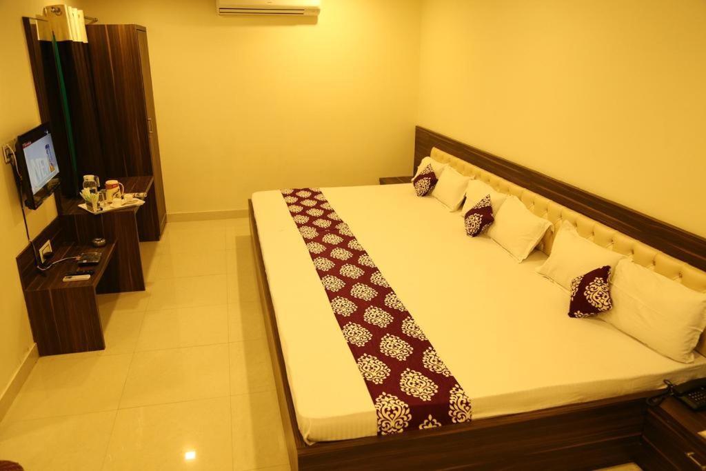 Kingsway Hotel And Restaurant Ajmer Dargah 350 Meter Exterior photo