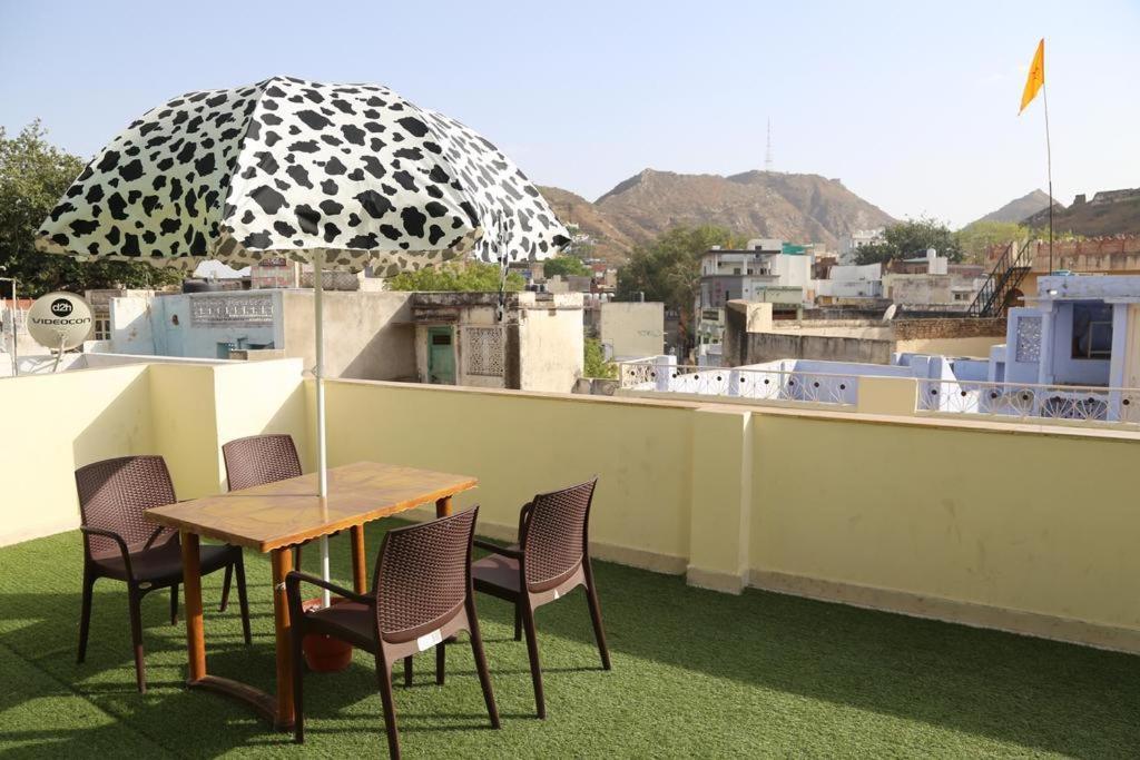 Kingsway Hotel And Restaurant Ajmer Dargah 350 Meter Exterior photo
